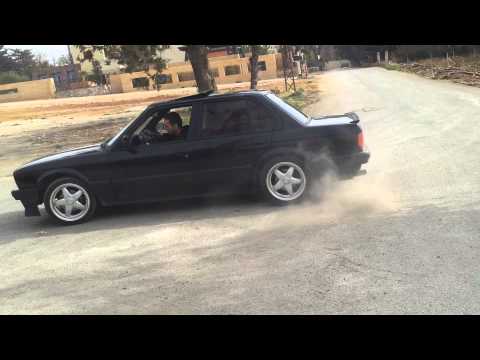 BMW drift - E30 - 325i donuts