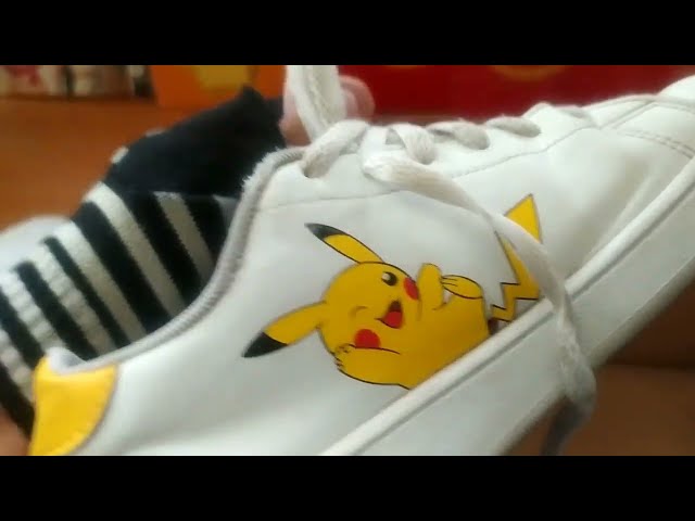 Vídeo relacionado con Leomil Pokémon Zapatos niños Zapatos Pikachu 25, Ideal para la Escuela y el Tiempo Libre, Negro