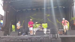 Red (Catfish and the Bottlemen cover)- Naperville Ribfest 2016