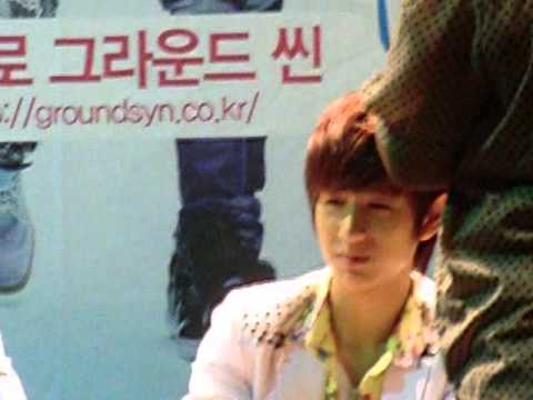 120721 BOYFRIEND Fan Sign Minwoo