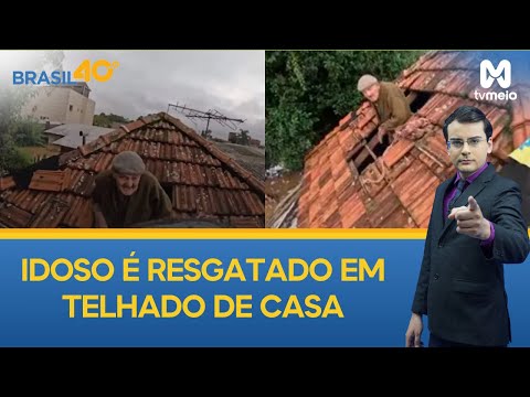 Idoso é resgatado em telhado de casa no Rio Grande do Sul