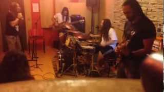 Almah - Believer (ensaio)