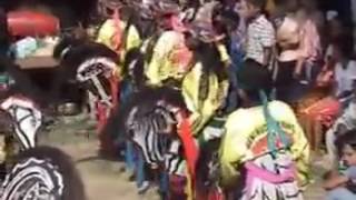 Download lagu Ebeg cilik prajuritan dari vcd Lawas mp3