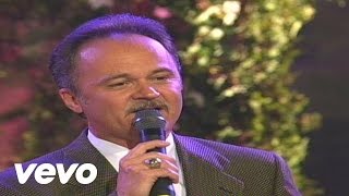 Bill &amp; Gloria Gaither - The Other Side of the Cross [Live] ft. The Statler Brothers