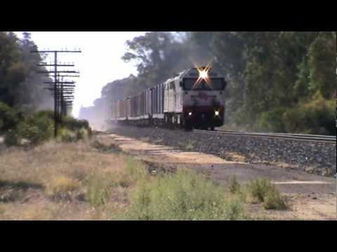 G512,S311 & 8037 on the QUBE Horsham Freight 13th of April 2012 : Victorian Railways