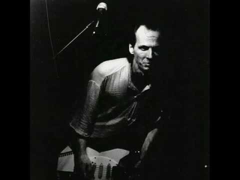Adrian Belew - Thela Hun Ginjeet vocals