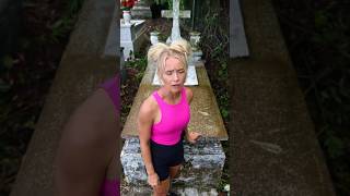 Download lagu Kadın Mezarlıklara Neler Yaptı 😱😱 mp3