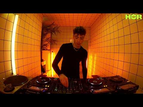 Room Trax - Yuri | HÖR - Mar 15 / 2022