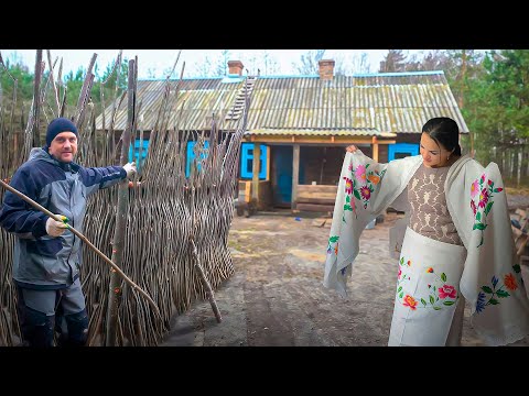 Шедевры ручной работы превращают дом в музей. Тайну будущего проекта пришлось раскрыть.