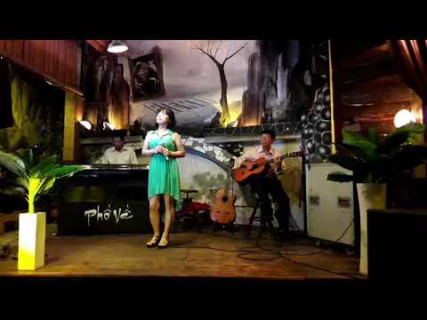 Thể hiện bởi Hoài Mỹ