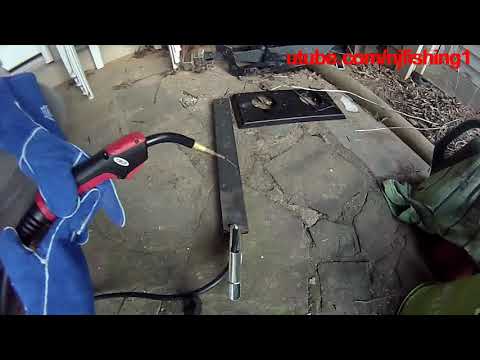 Yeswelder Mig-250 Pro - MY mistake. New flux/Mig welder needs 2 things: (1) a short (2) pull trigger