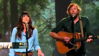 Nicki Bluhm and The Gramblers sing &quot;Always Come Back&quot;