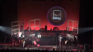 Malibù - Carl Brave (Live Version - Bologna)