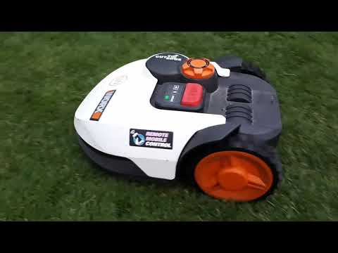 Worx Landroid S WR106Si startet seine Arbeit.