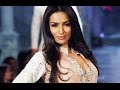 Malaika Arora Khan Showing Off Her Curves At Mijwan Fashion Show