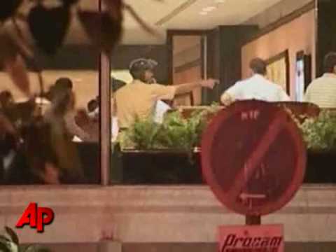 Indian Forces Fight Last Gunmen in Mumbai Hotel