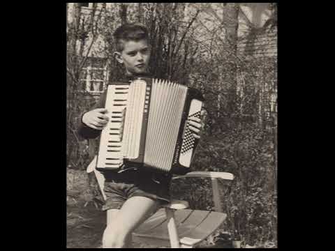 Einam šokti rokenroląą nųų