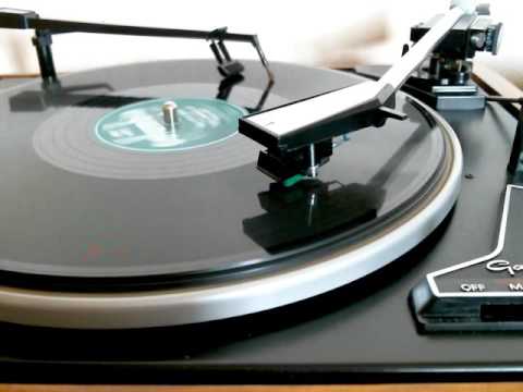 Pearl Carr and Teddy Johnson - Sing Little Birdie (78rpm - 1959)