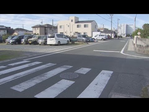 YouTube Video 浜松市で自転車の男性が乗用車にはねられ軽いけが　車はそのまま逃走し警察がひき逃げ事件として捜査