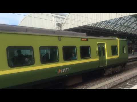8631/8632 arrives on P1 and 8325/8125 arrives on P2, Dublin Pearse (Dublin) (08/08/2023)