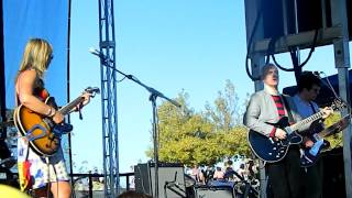 The Vaselines- The Day I Was A Horse live at FYF 2012
