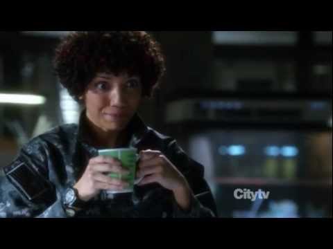 Fringe Episode 4.11 Scene - Bonding