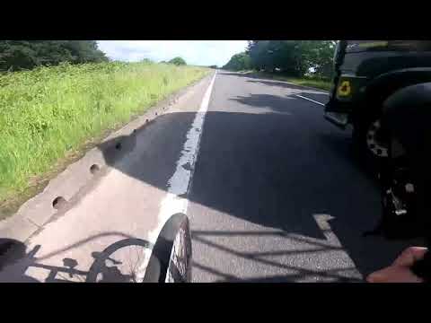 Close pass at speed on the B5030