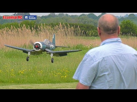 Ultimate RC warbirds: SUPER SCALE F4U Corsair (Ziroli kit and EME 70 twin engine with ONBOARD START)