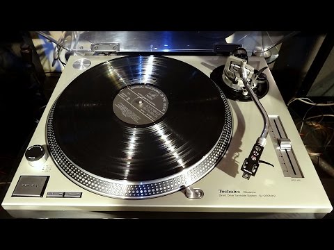 Technics SL-1200 MK2 Quartz Direct Drive DJ Turntable image 11