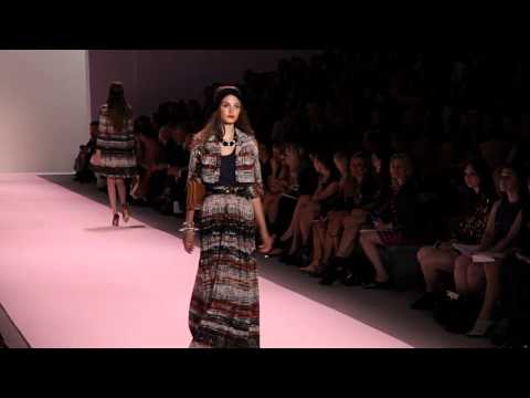 MILLY BY MICHELLE SMITH S/S 2011 FASHION SHOW - VIDEO BY XXXX MAGAZINE