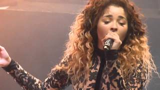 Ella Eyre - We Don&#39;t Have To Take Our Clothes Off (HD) (Shepherd&#39;s Bush Empire, London. 10/10/2014)