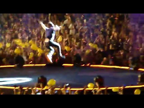 Coldplay - Intro + A head full of dreams (Live in São Paulo 2016)