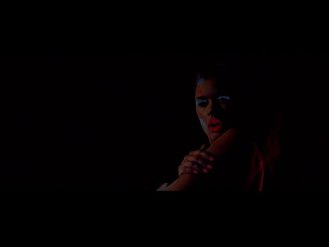 Вид на убийство (1985) — Вступительные титры