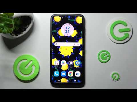 MOTOROLA RAZR 2022 - How To Change Font Size