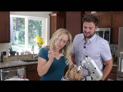 download lagu mp3 mp4 Chocolate Stout Ice Cream, download lagu Chocolate Stout Ice Cream gratis, unduh video klip Chocolate Stout Ice Cream