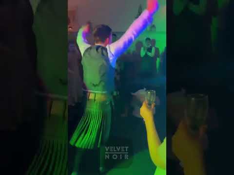 Velvet Noir  Video 6