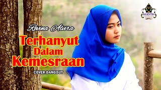 Download lagu Revina Alvira TERHANYUT DALAM KEMESRAAN... mp3