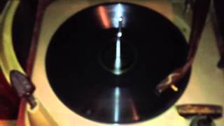 Suey - Sidney Bechet & His New Orleans Feetwarmers (1941)