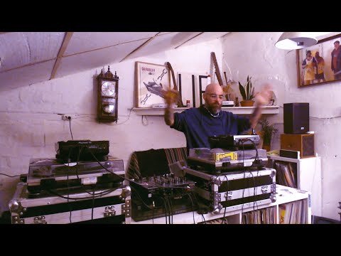 DESHIQUE xxx NERD ZONE // #ghetto #electro #techno #breaks