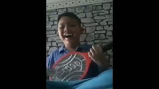 Download lagu Bocah Ketawa Ngakak Sambil Main Raket Nyamuk mp3