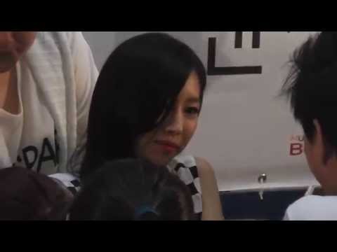 130526 Ninemuses Fan Sign Event Part6