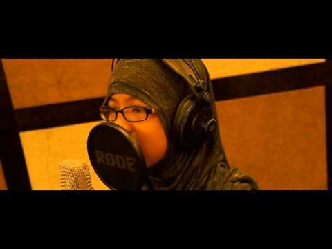 download lagu mp3 mp4 Sherina Hopes Putri Dalam Cermin, download lagu Sherina Hopes Putri Dalam Cermin gratis, unduh video klip Sherina Hopes Putri Dalam Cermin