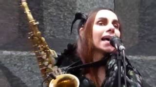 PJ Harvey - The Ministry Of Defence - Field Day 2016 - London