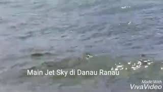 preview picture of video 'Bemain Jet Ski di Danau Ranau 2018'