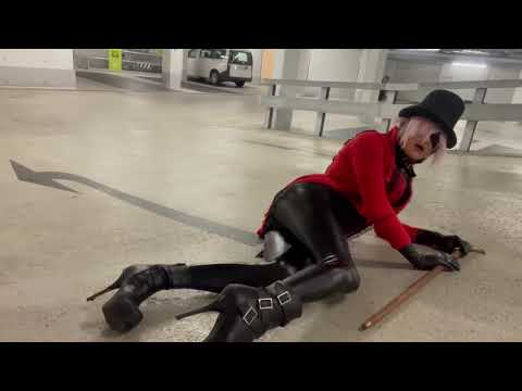 COUNT PARIS IN LATEX