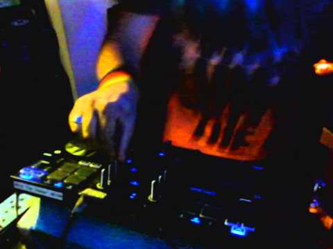 Mitch Milton in Follow the Leader Vol 1 @ PROMO MIX (Ausschnitt)