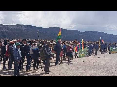 Bolivia Arque y Tarabuco en bloqueos contra Rodrigo Paz, Población molesta pide renuncia