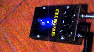 Video thumbnail for Little Big Muff Pi (1979) by Otoniel Boutaud