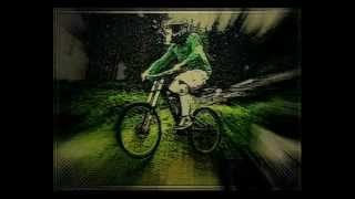 preview picture of video 'Bikefliegen OBERHOF 2012'