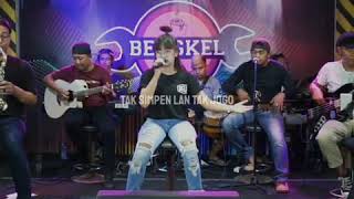 Download lagu Esa risti Salam tresno||story WA terbaru mp3